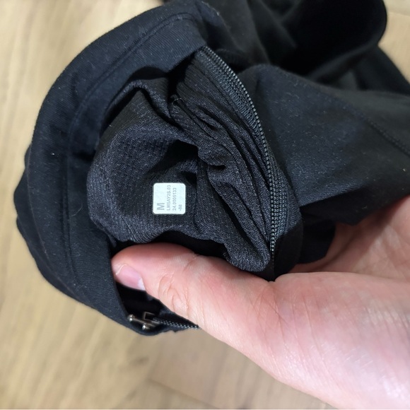 Men's Lululemon Soft Jersey Tapered Pants - Black - Picture 6 of 6